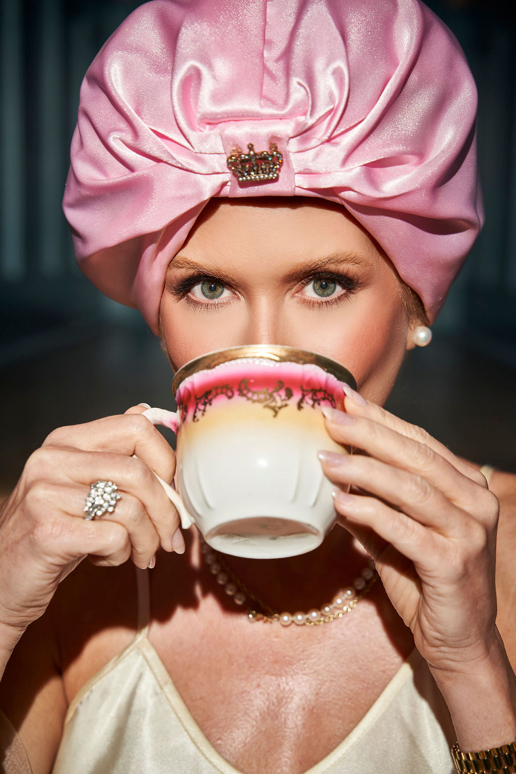 Curl Crown™ – Wearable Cordless Heated Styling Bonnet